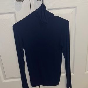 Turtle neck navy blue long sleeve shirt